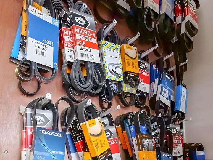 Des pièces pour moteur rigoureusement sélectionnés à Pantin
