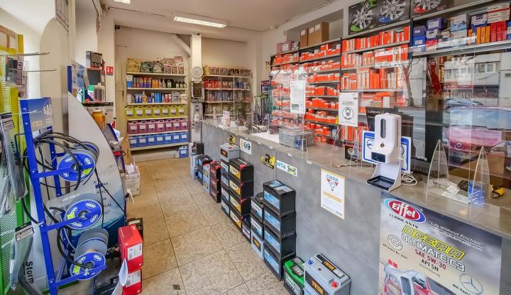 Vente de pièces automobile Pantin