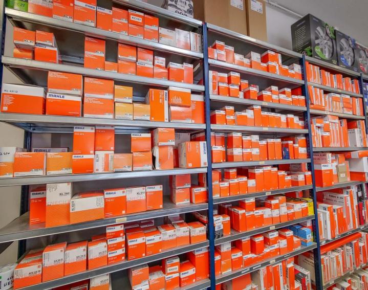 Magasin de pneu Pantin